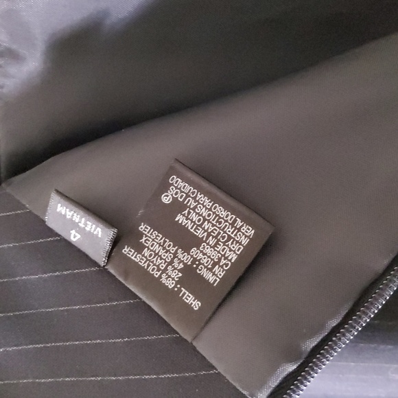 Tahari Arthur S. Levine Black Pin Stripe Skirt Size 4 - Picture 5 of 5